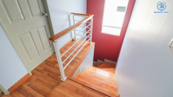 *****บ้านแฝดมือสองนนทบุรี ม.เพอร์เฟคพาร์ค บางบัวทอง คุณภาพระดับแบรนด์ Property Perfect เนื้อที่กว้างขวางเกือบ 37 ตร.ว. ฟังก์ชัน 3 ห้องนอน 2 ห้องน้ำ ภายในแต่งสไตลโมเดิร์น ต่อเติมครบครัน หน้าบ้านไม่ชนกับใคร พร้อมเข้าอยู่ได้ทันที! เชื่อมต่อถนนกาญจนาภิเษก ถนนบางกรวย-กรุงเทพฯ ใกล้รถไฟฟ้าสายสีม่วง "สถานีคลองบางไผ่" จองเลย